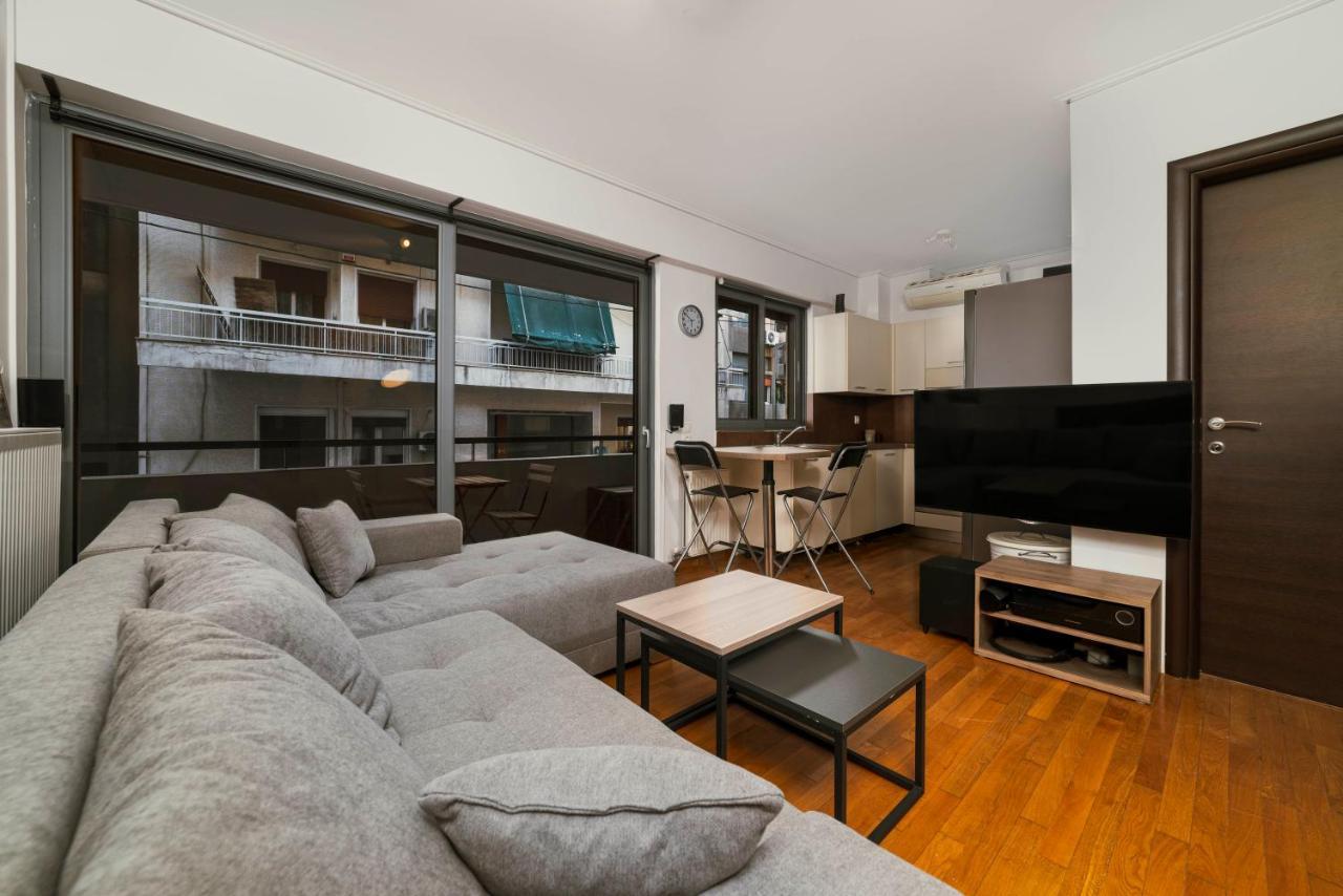 Апартаменты Lykabettus Gem With Yard And Parking Афины Экстерьер фото